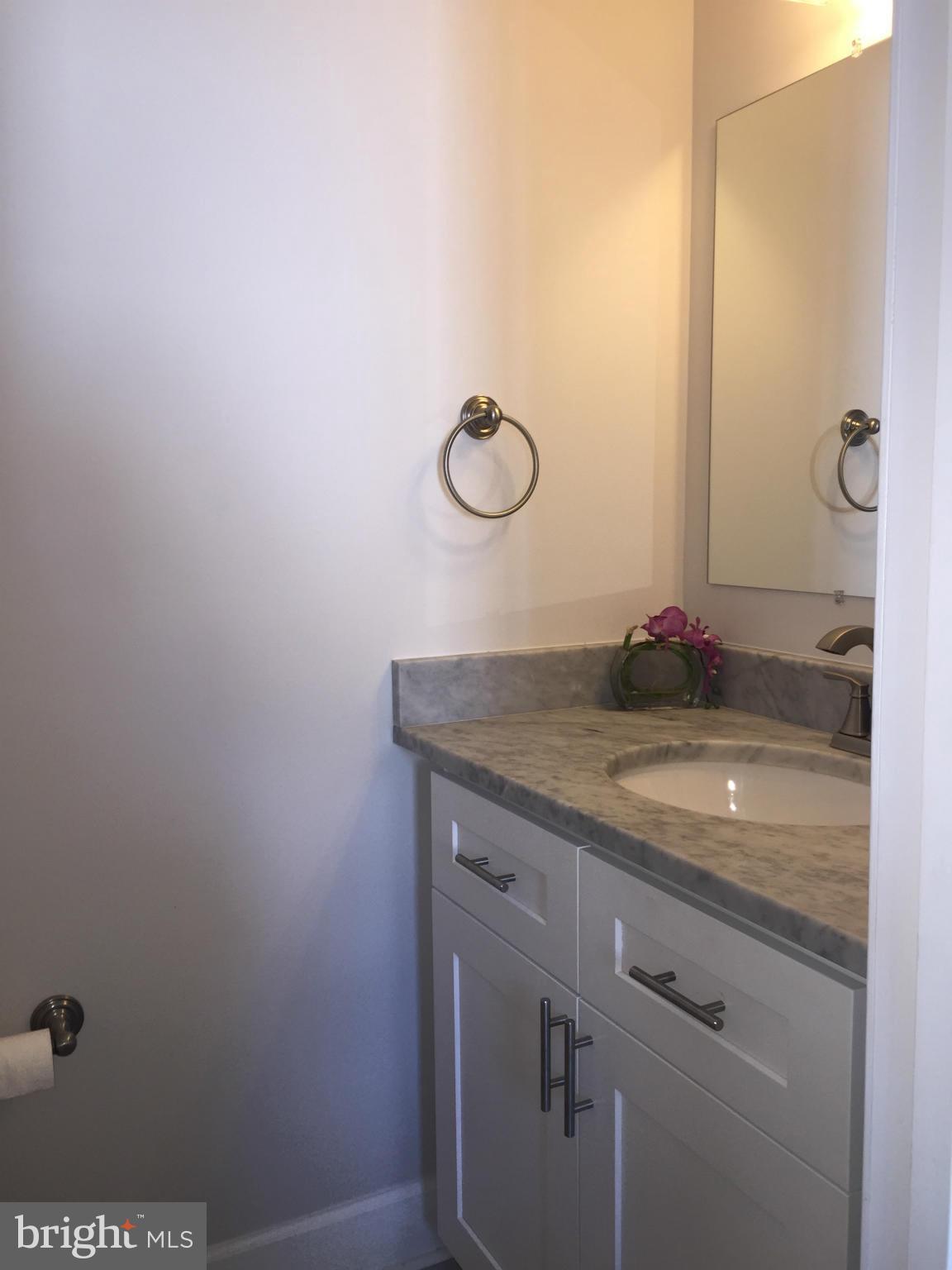 1114 Neal Street Northeast Washington, DC 20002 - Photo 7 of 30 Bath