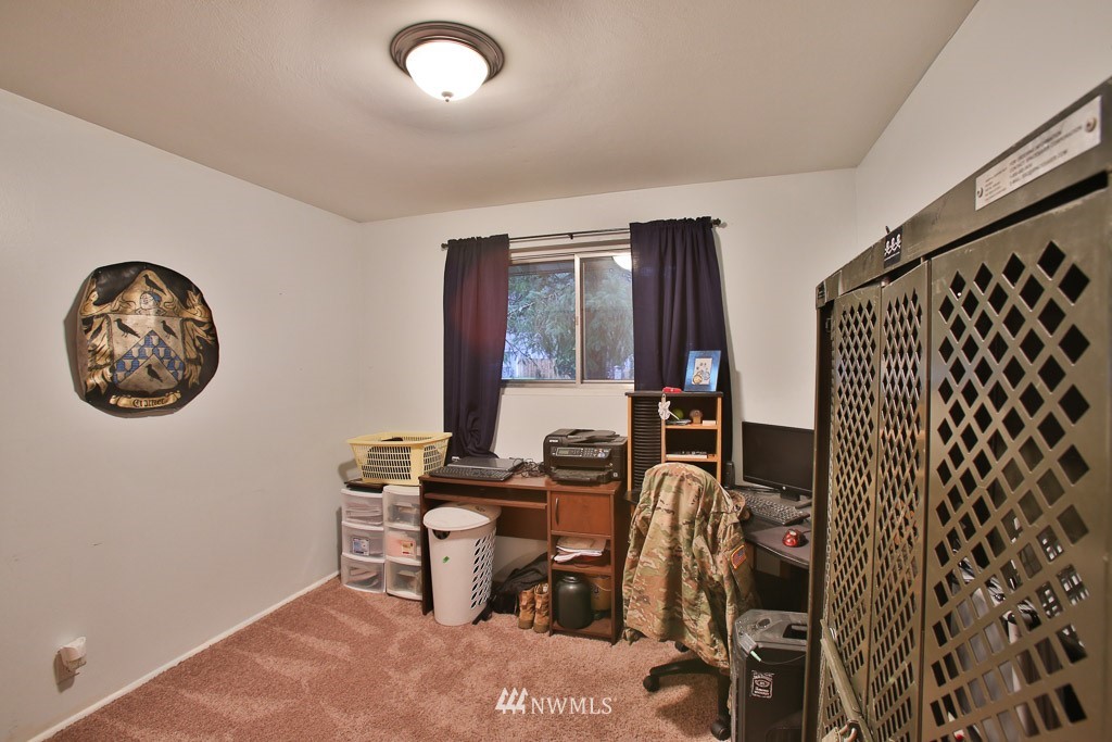 11422 Military Road Southwest Lakewood, WA 98498 - Photo 11 of 18 Gallery Image 11