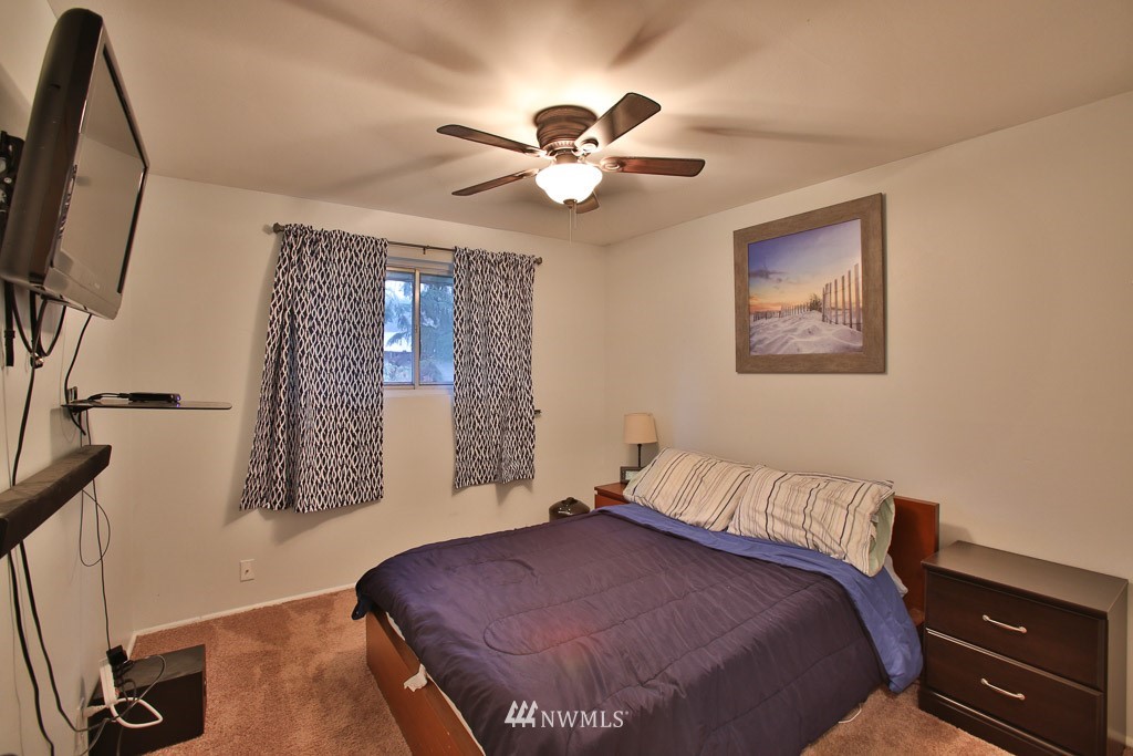 11422 Military Road Southwest Lakewood, WA 98498 - Photo 12 of 18 Gallery Image 12