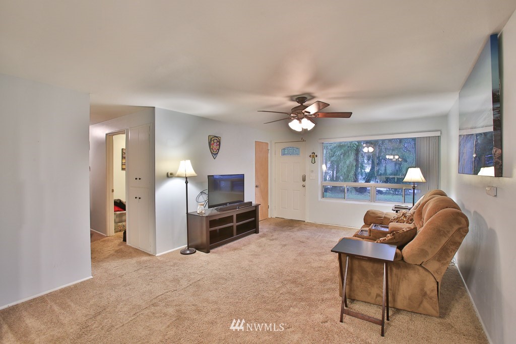 11422 Military Road Southwest Lakewood, WA 98498 - Photo 8 of 18 Gallery Image 8