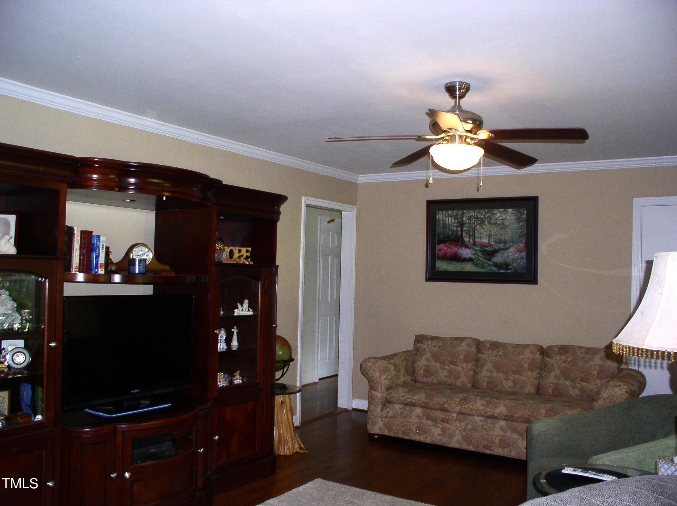 6708 Old Roxboro Road Oxford, NC 27565 - Photo 6 of 42 P1010037