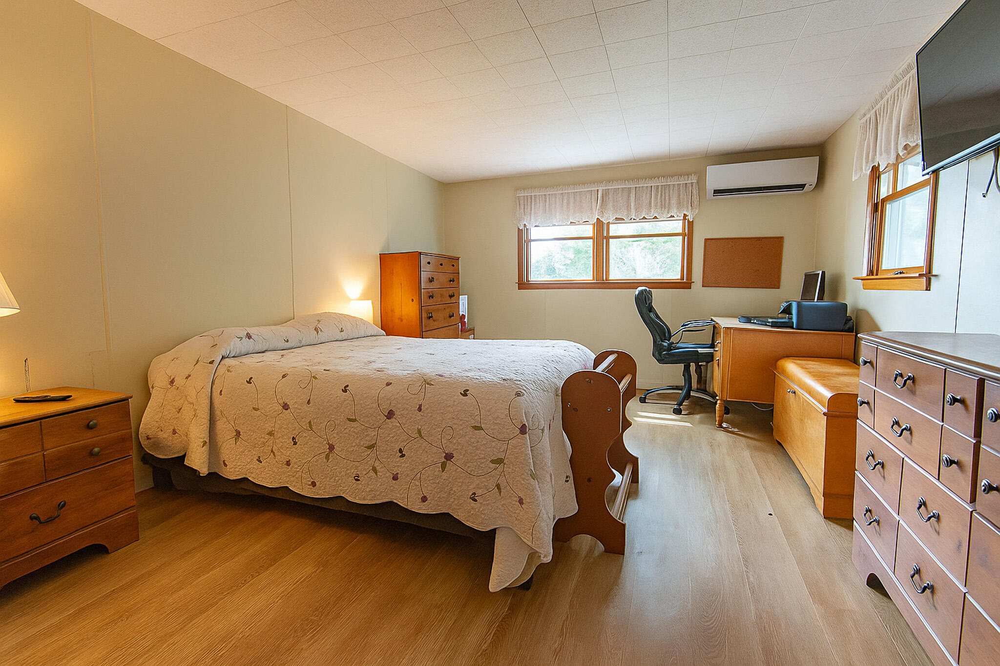 20 Beech Street East Millinocket, ME 04430 - Photo 15 of 36 20BeechStreetEMill-37