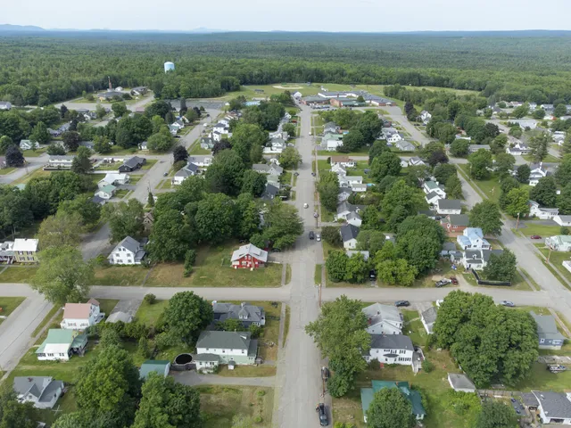 $195,000 | 20 Beech Street, East Millinocket, ME 04430