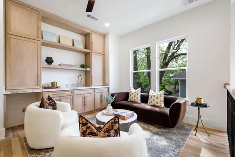 $2,275,000 | 6162 Prospect Avenue, Dallas, TX 75214