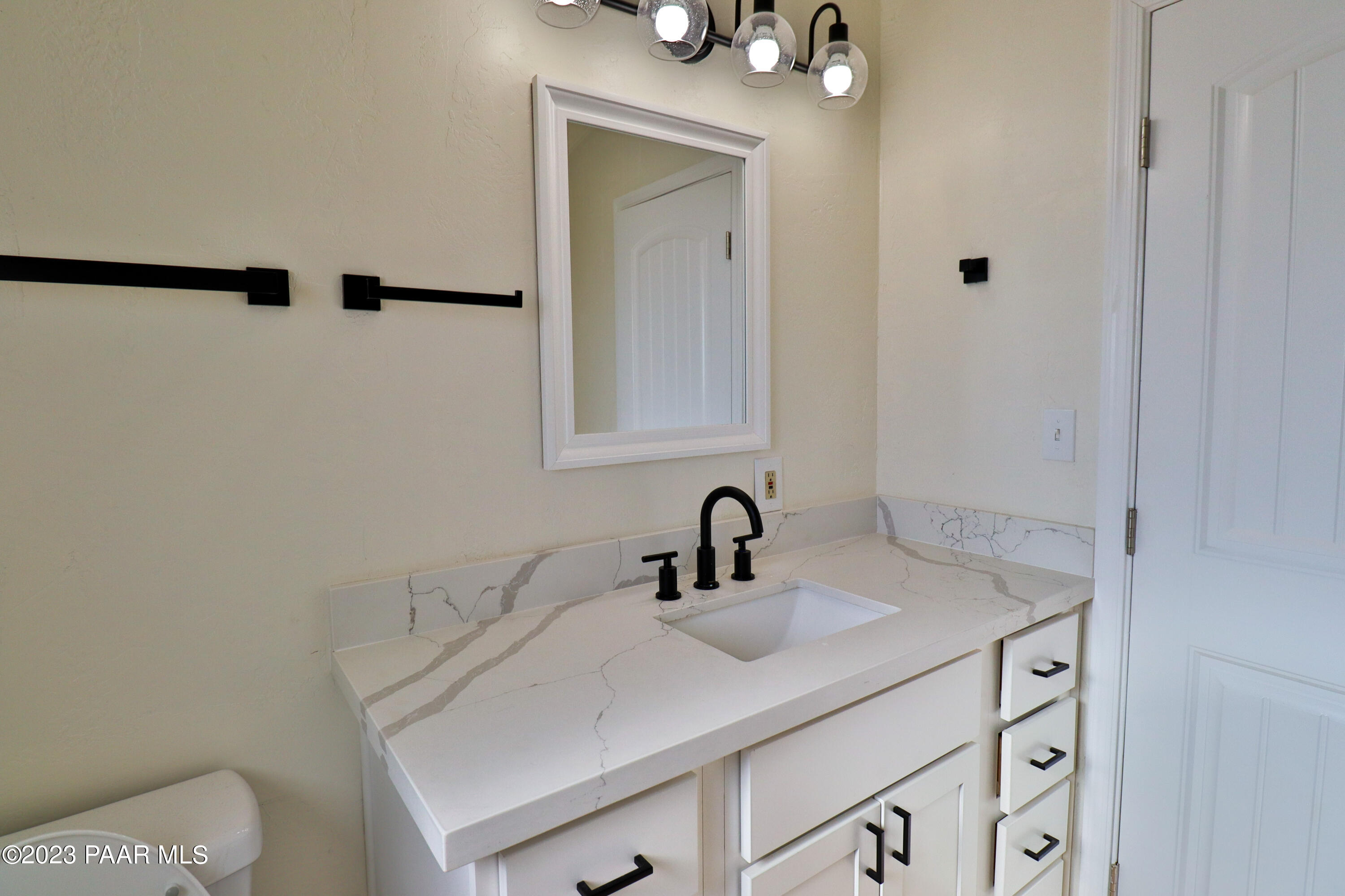 4360 North Ranger Road Prescott Valley, AZ 86314 - Photo 12 of 26 Primary Bathroom 2