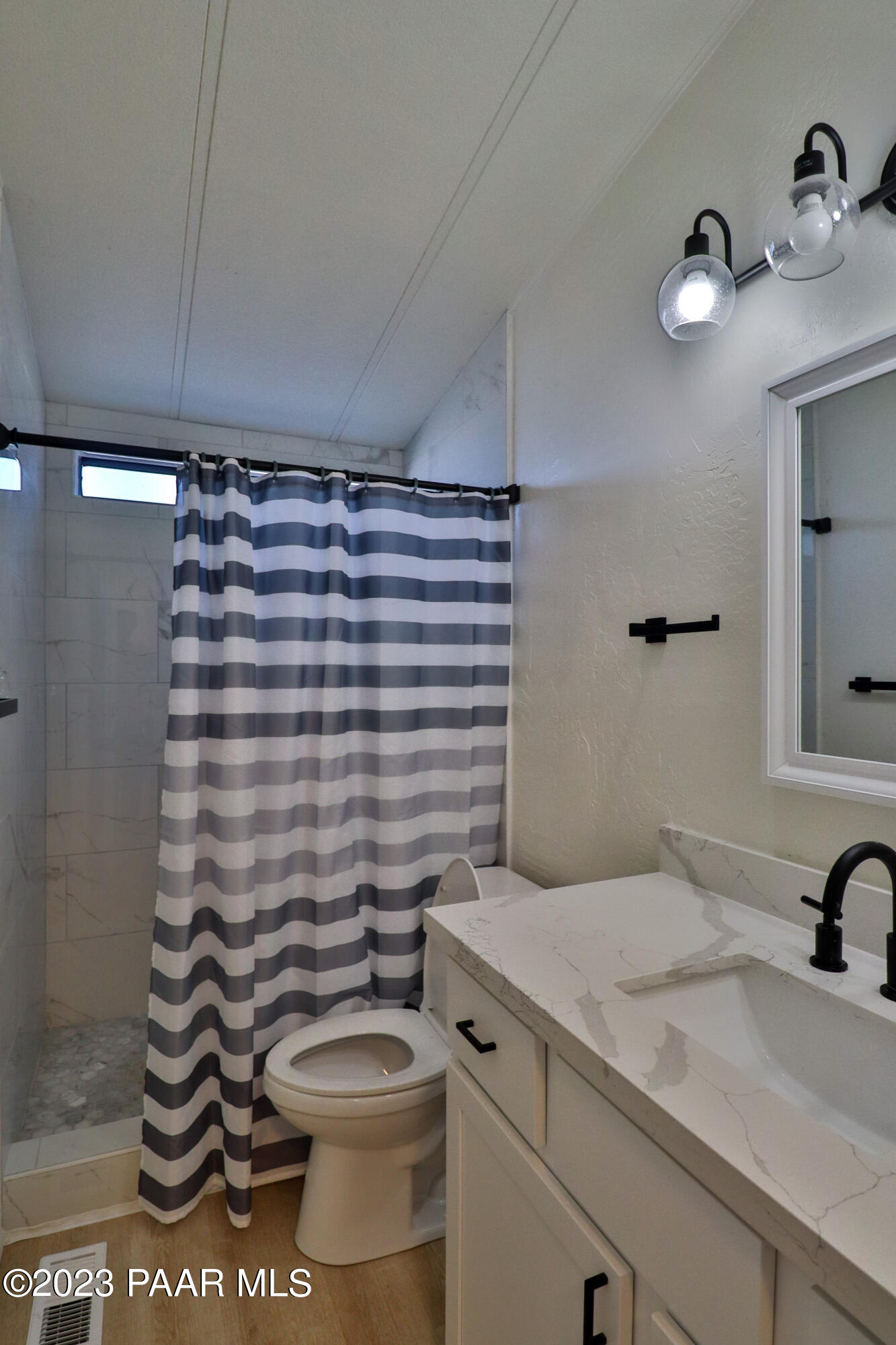 4360 North Ranger Road Prescott Valley, AZ 86314 - Photo 7 of 26 Guest Bathroom