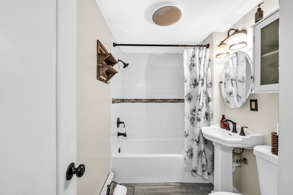 17 Campechi Street Springfield, MA 01104 - Photo 18 of 35 Gallery Image 18