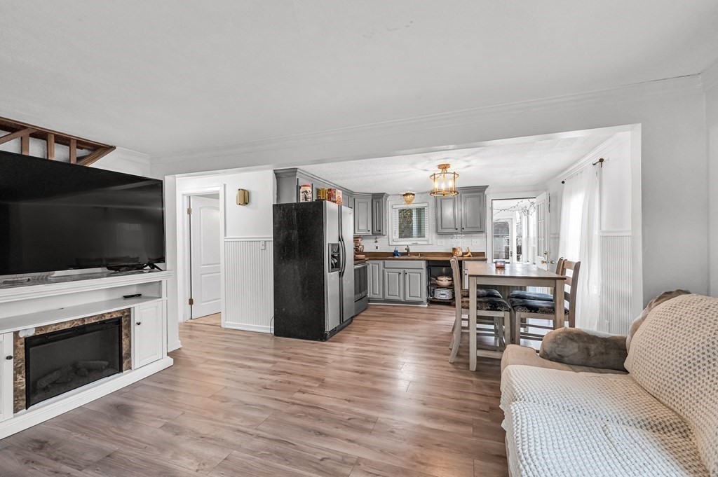 17 Campechi Street Springfield, MA 01104 - Photo 9 of 35 Gallery Image 9