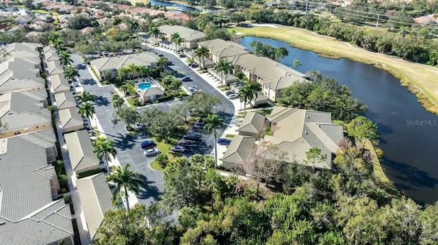 $314,900 | 6334 Grand Oak Circle, Unit 202, Bradenton, FL 34203