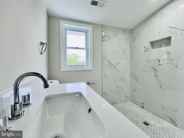 $429,000 | 1007 Quiet View Drive, Capitol Heights, MD 20743