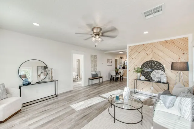 $350,000 | 2004 Wilson Street, Selma, CA 93662