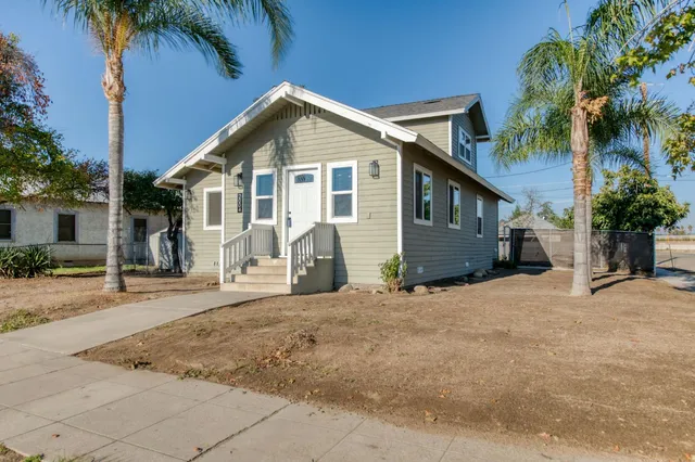$350,000 | 2004 Wilson Street, Selma, CA 93662