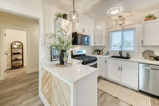 $350,000 | 2004 Wilson Street, Selma, CA 93662