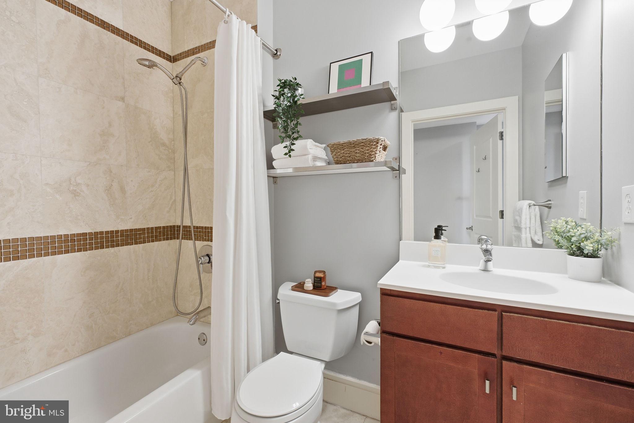 1654 Euclid Street Northwest, Unit 102 Washington, DC 20009 - Photo 8 of 12