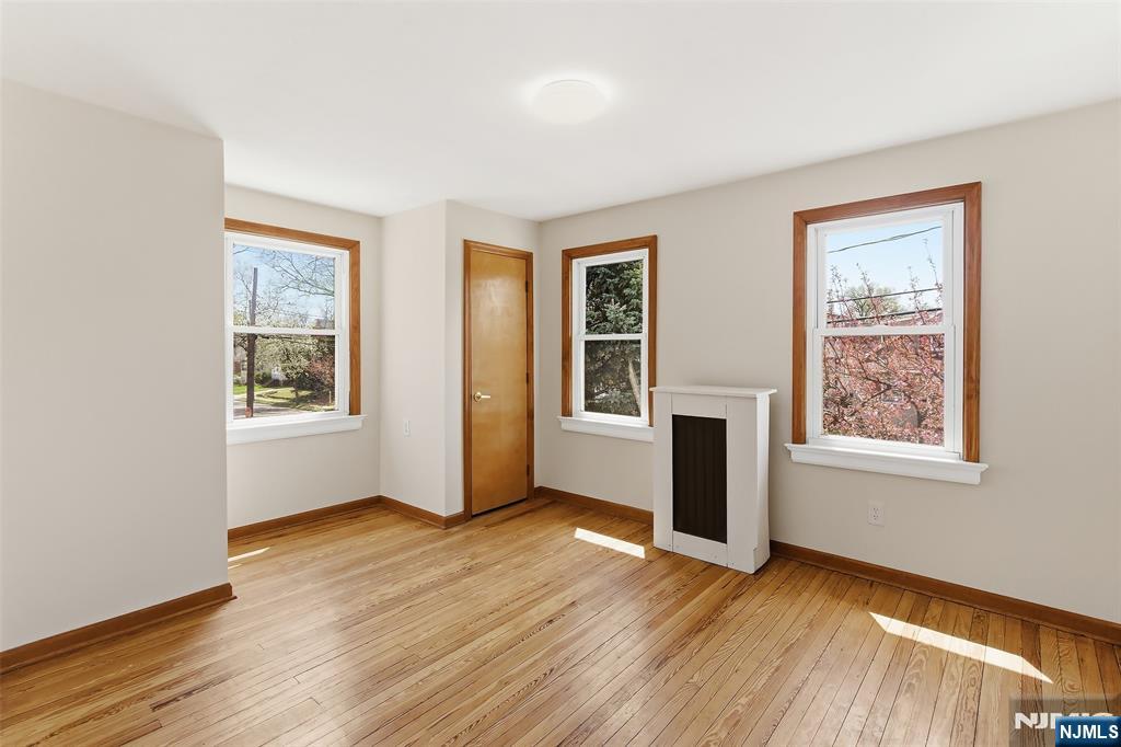 64 Davis Avenue Hackensack, NJ 07601 - Photo 22 of 33