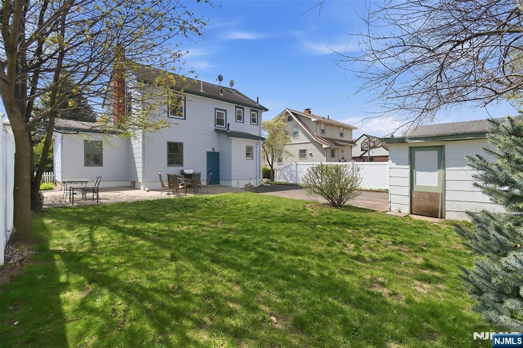 64 Davis Avenue Hackensack, NJ 07601 - Photo 28 of 33