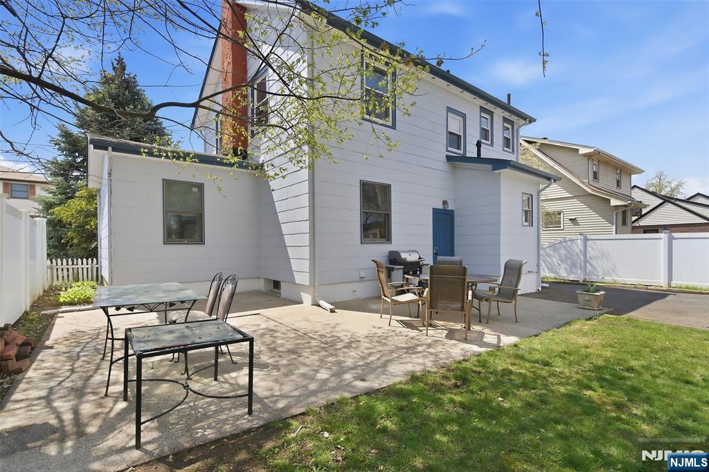 64 Davis Avenue Hackensack, NJ 07601 - Photo 29 of 33