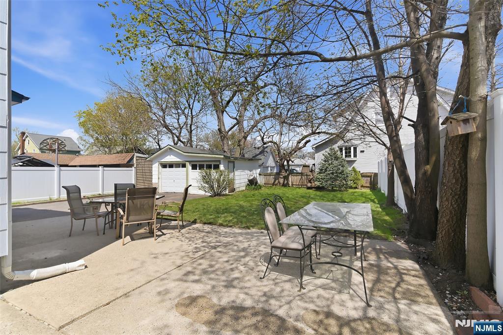 64 Davis Avenue Hackensack, NJ 07601 - Photo 30 of 33