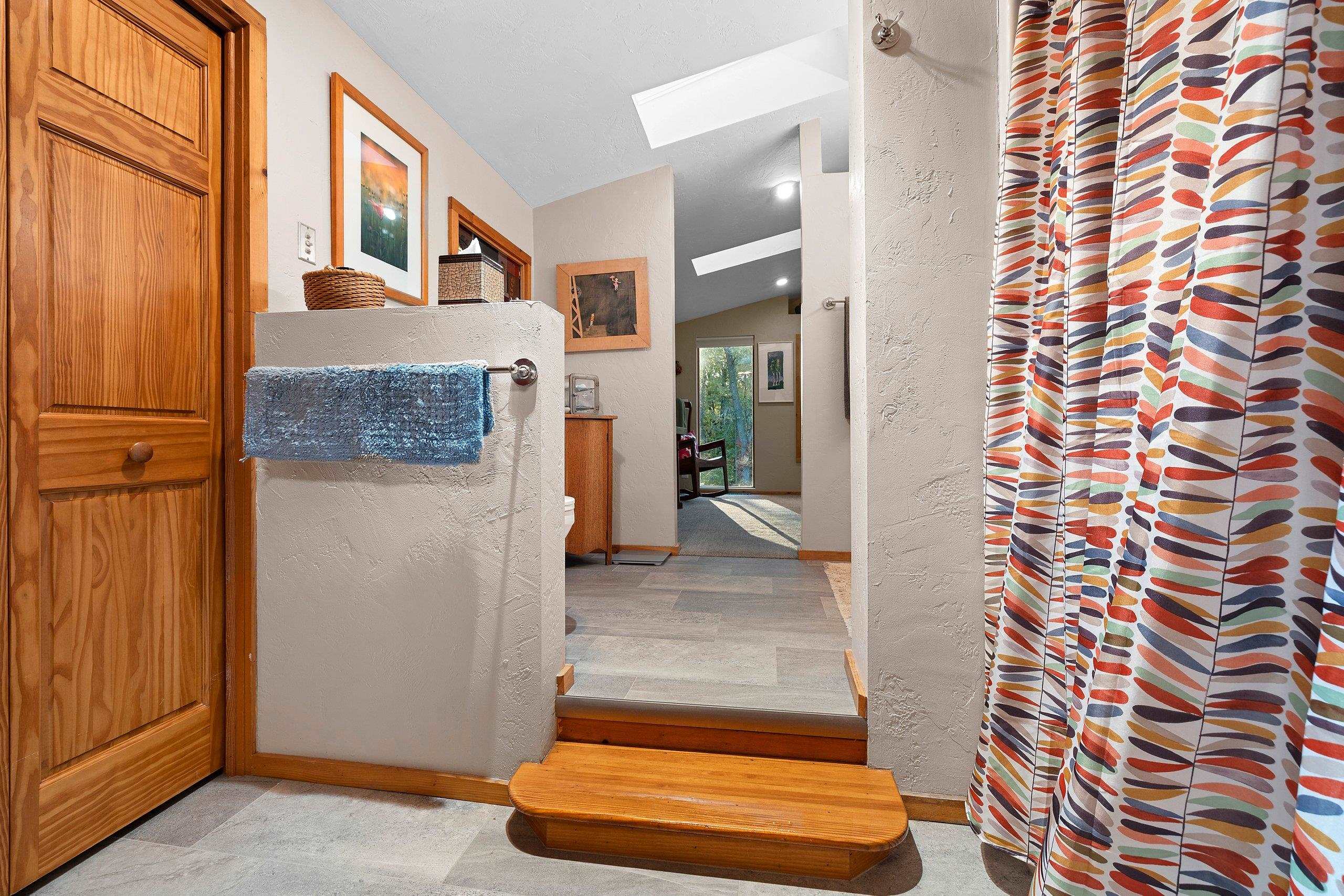 4569 Edgewater Beach Road Green Bay, WI 54311 - Photo 35 of 73 Gallery Image 35