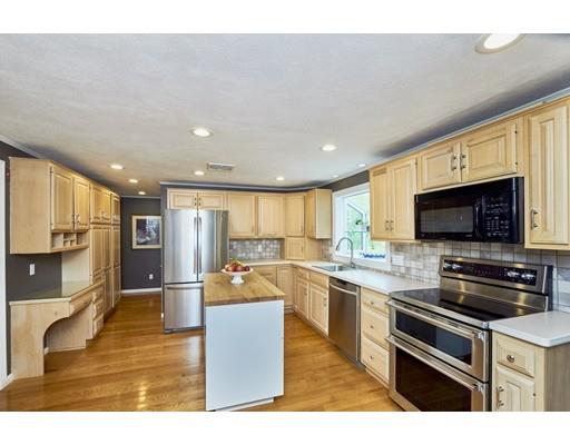 13 Cider Mill Road Framingham, MA 01701 - Photo 9 of 31 Gallery Image 9