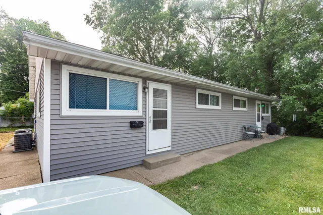 $179,900 | 1117 Ann Eliza Street, Pekin, IL 61554