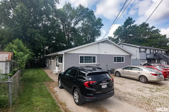 $179,900 | 1117 Ann Eliza Street, Pekin, IL 61554