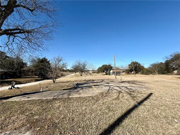 $70,000 | 221 Williams Street, Marlin, TX 76661