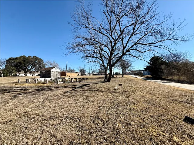 $70,000 | 221 Williams Street, Marlin, TX 76661