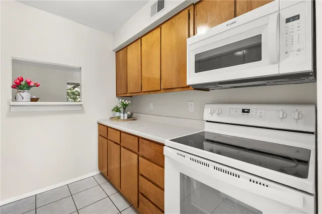 $159,900 | 1902 Dartmouth Street, Unit L4, College Station, TX 77840