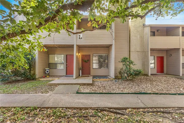 $159,900 | 1902 Dartmouth Street, Unit L4, College Station, TX 77840