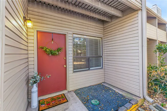 $159,900 | 1902 Dartmouth Street, Unit L4, College Station, TX 77840