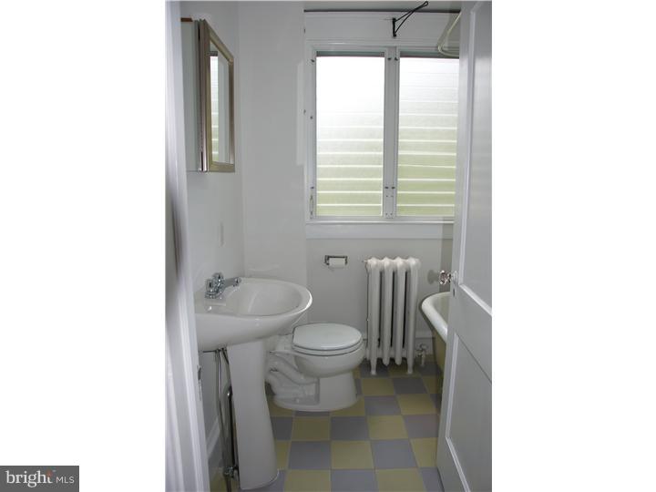 306 Wellesley Road Philadelphia, PA 19119 - Photo 17 of 19 Gallery Image 17