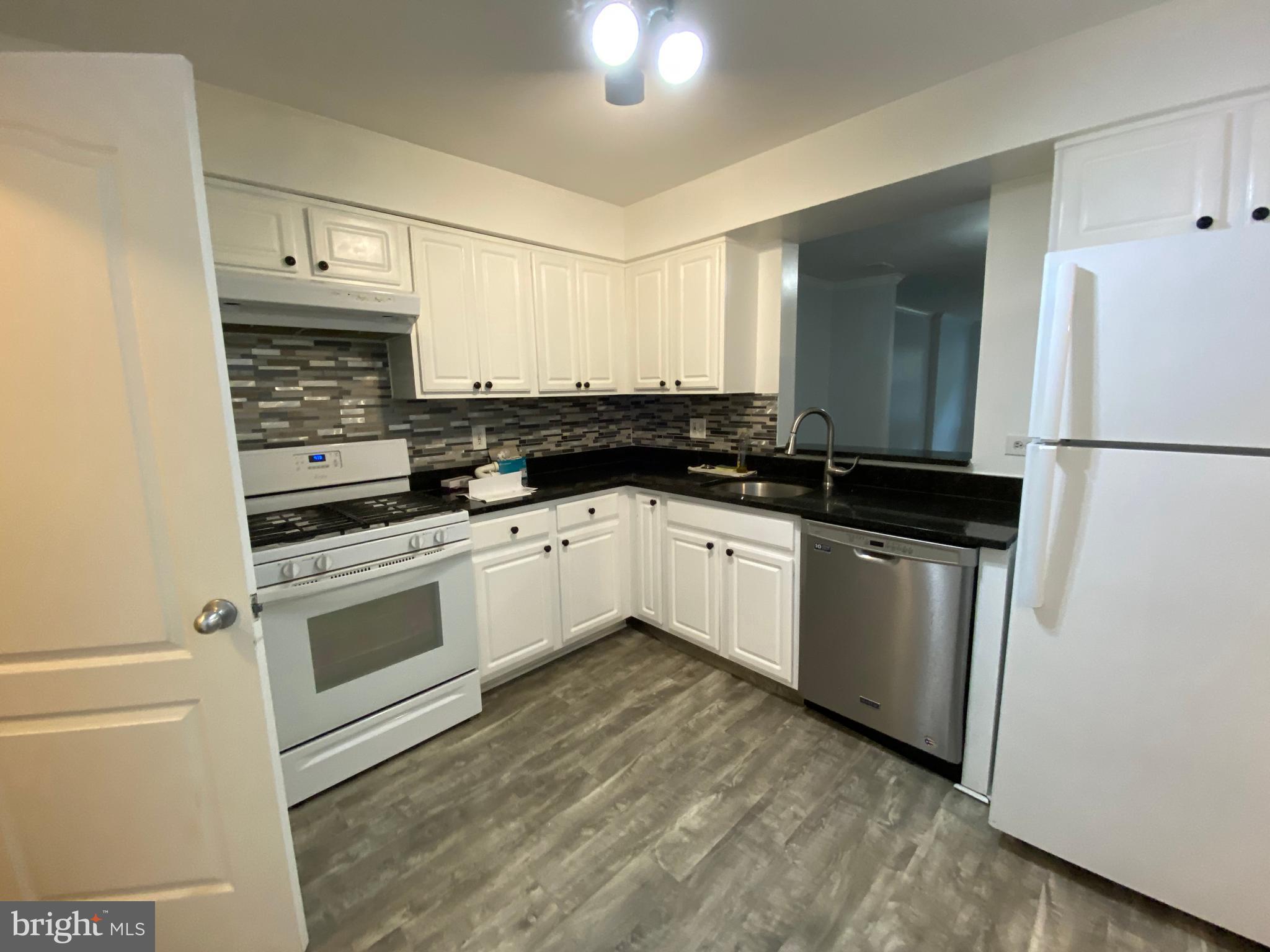 3815 Chesterwood Drive Silver Spring, MD 20906 - Photo 8 of 19 kitchen