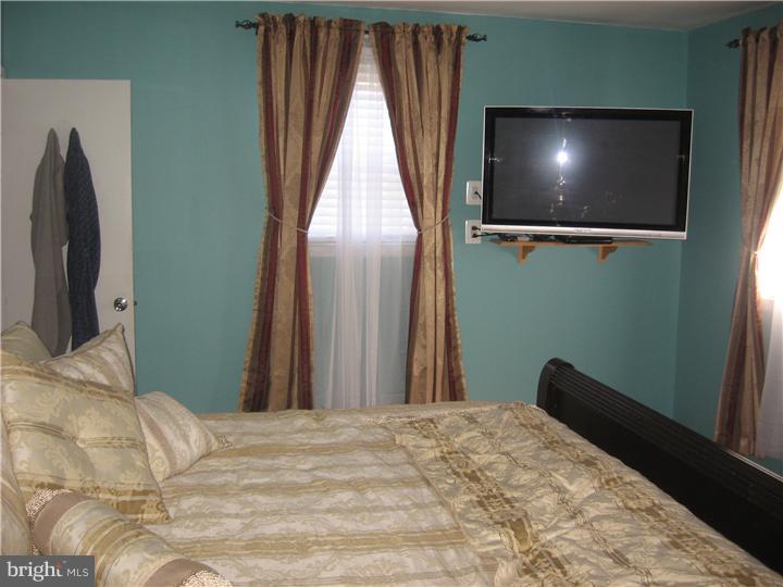 116 Greycourt Road Philadelphia, PA 19115 - Photo 14 of 18 Bedroom - Main