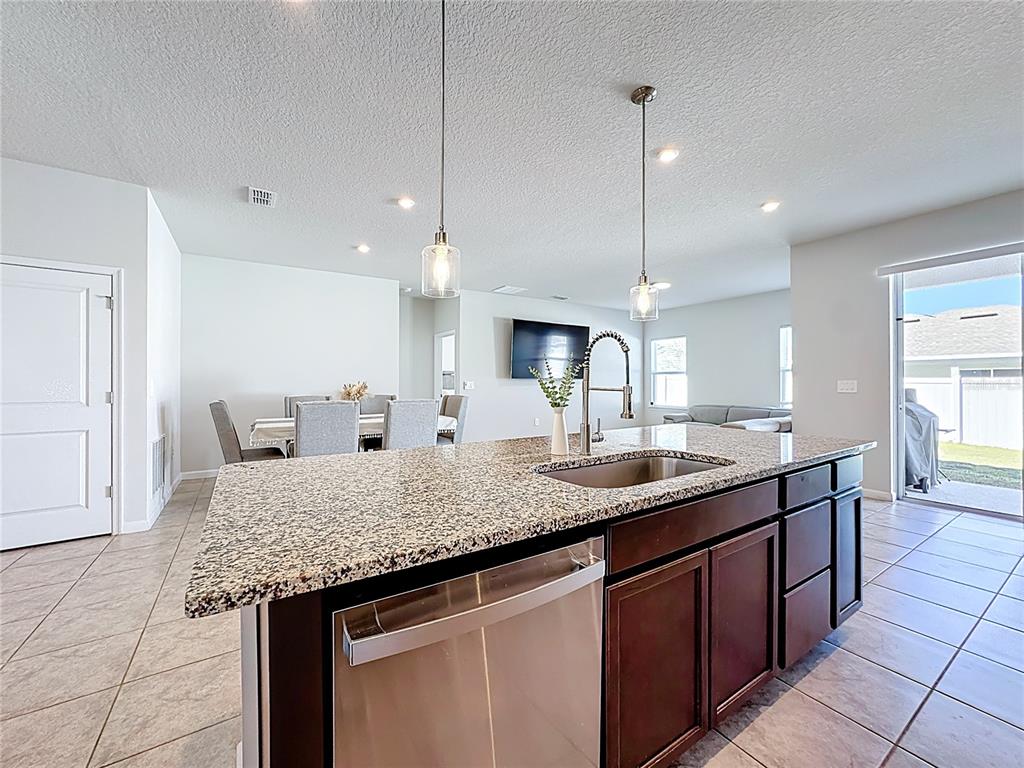 535 Rominger Loop Apopka, FL 32712 - Photo 8 of 54 Gallery Image 8