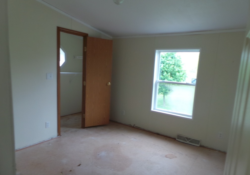 8748 Beard Road Perry, MI 48872 - Photo 3 of 10