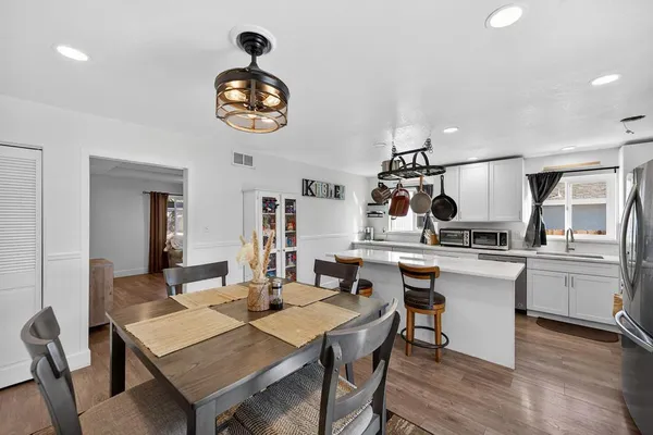 $557,000 | 6212 Wildomar Way, Carmichael, CA 95608