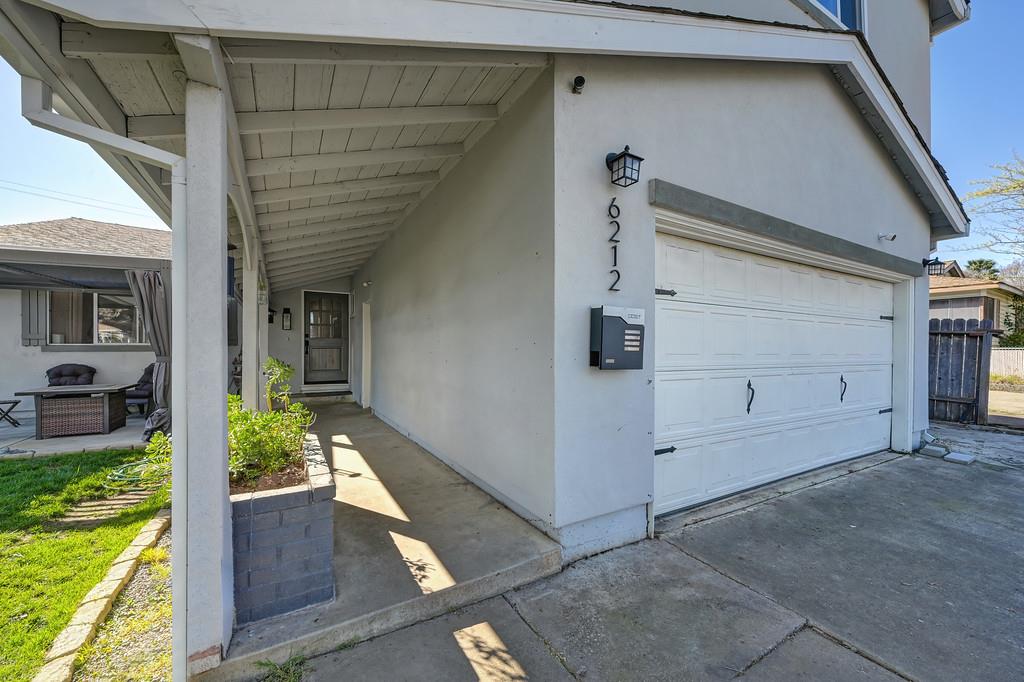 6212 Wildomar Way Carmichael, CA 95608 - Photo 4 of 40