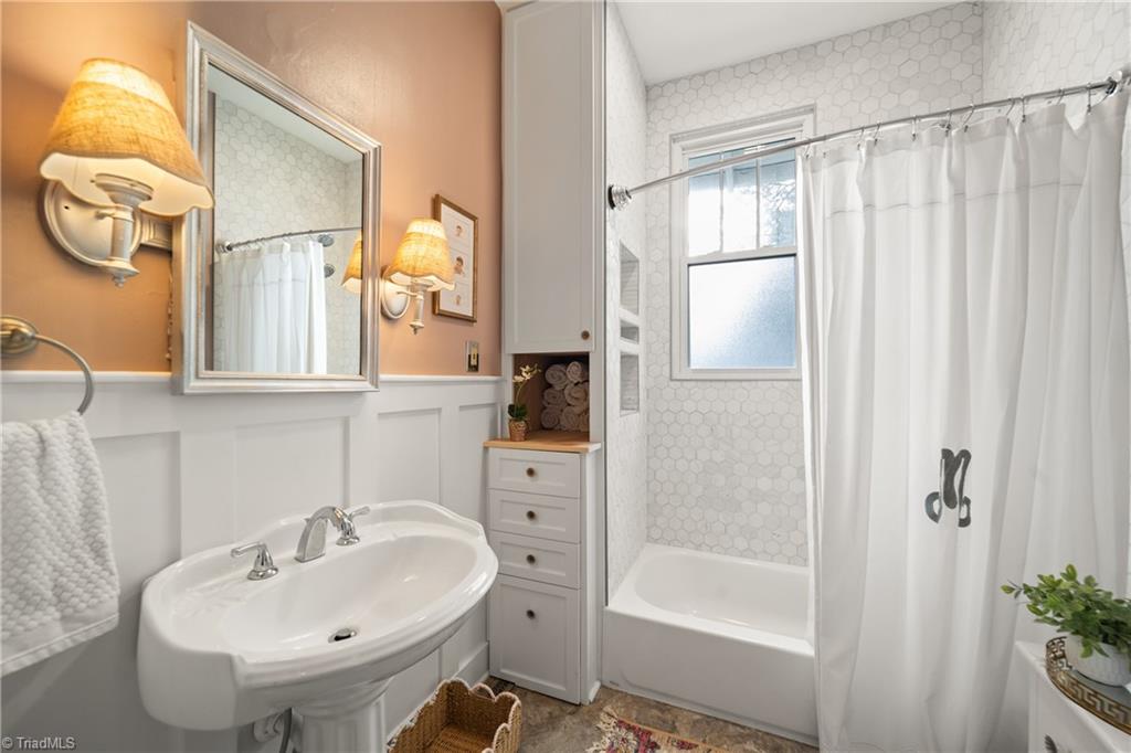 641 South Hawthorne Road Winston-Salem, NC 27103 - Photo 33 of 44