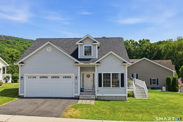 $578,500 | 100 Silver Island Way, Berlin, CT 06037