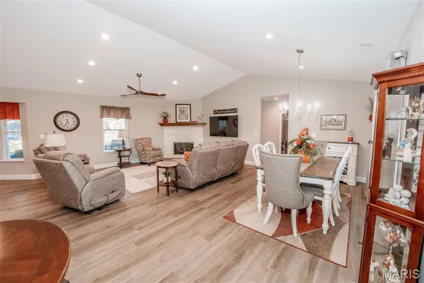 $515,000 | 3275 Echo Lake Drive, Byrnes Mill, MO 63025