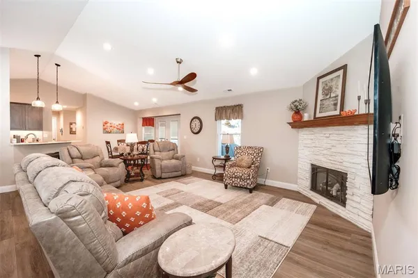 $515,000 | 3275 Echo Lake Drive, Byrnes Mill, MO 63025