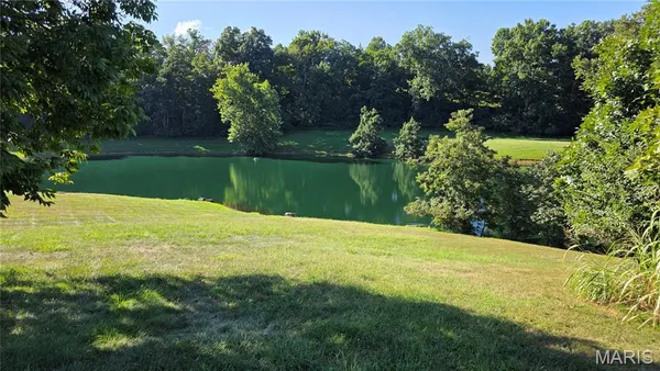 $515,000 | 3275 Echo Lake Drive, Byrnes Mill, MO 63025