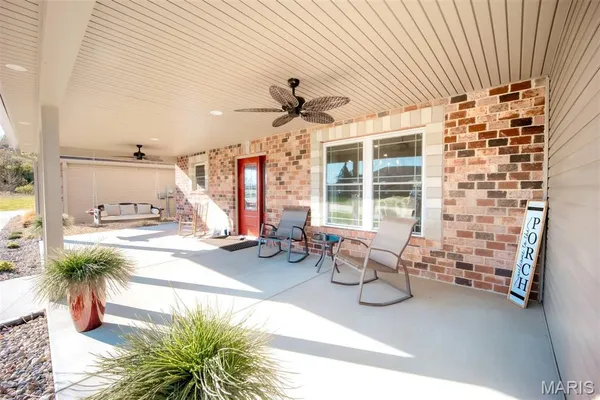 $515,000 | 3275 Echo Lake Drive, Byrnes Mill, MO 63025