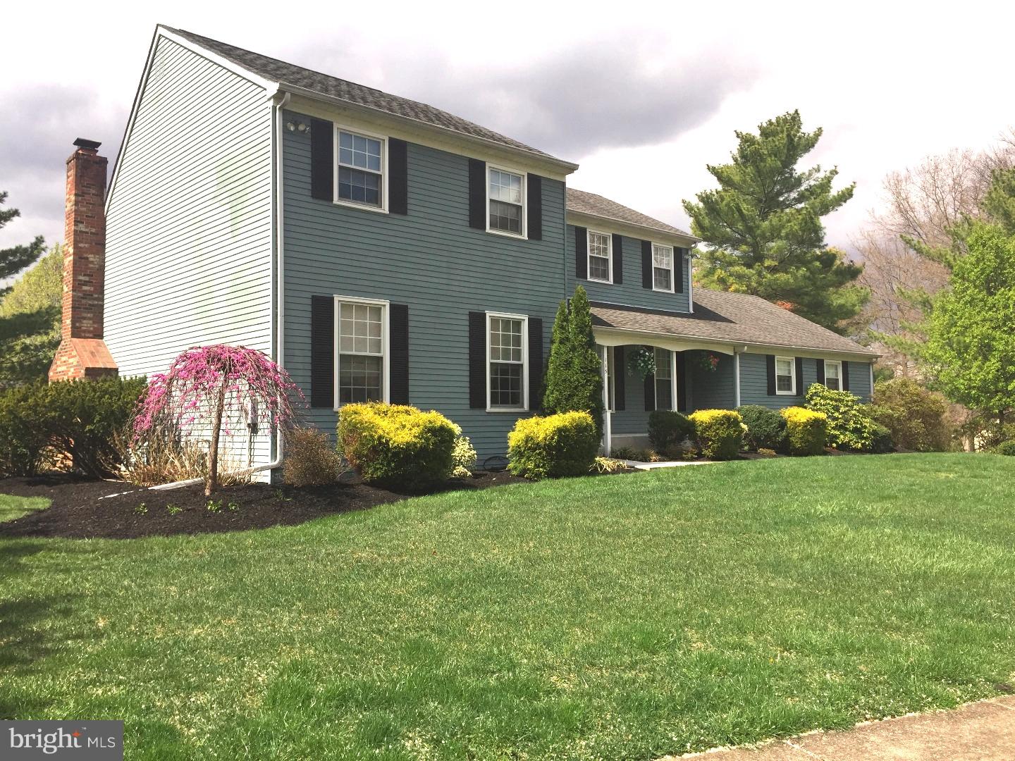 115 Redstone Ridge Woodbury, NJ 08096 - Photo 2 of 20 Gallery Image 2