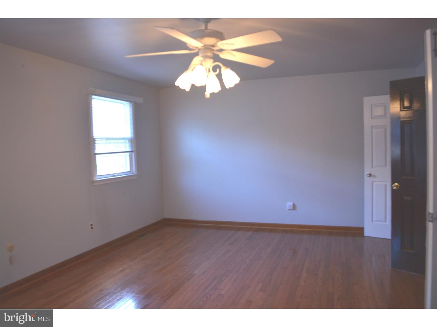 115 Redstone Ridge Woodbury, NJ 08096 - Photo 12 of 20 Bedroom - Main