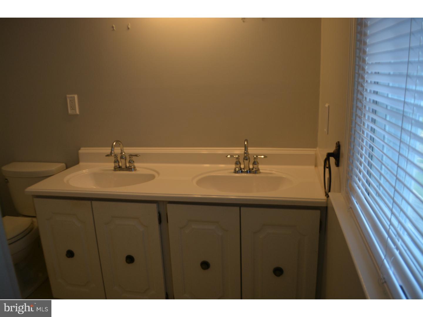115 Redstone Ridge Woodbury, NJ 08096 - Photo 13 of 20 Gallery Image 13