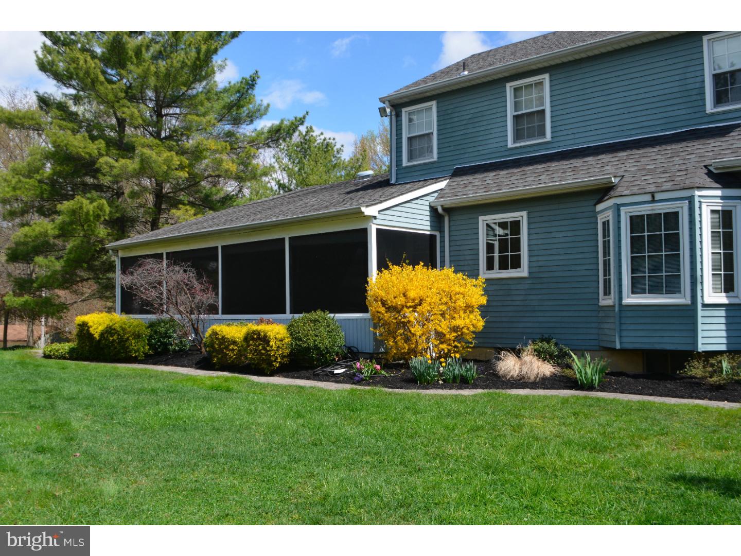 115 Redstone Ridge Woodbury, NJ 08096 - Photo 20 of 20 Exterior Back