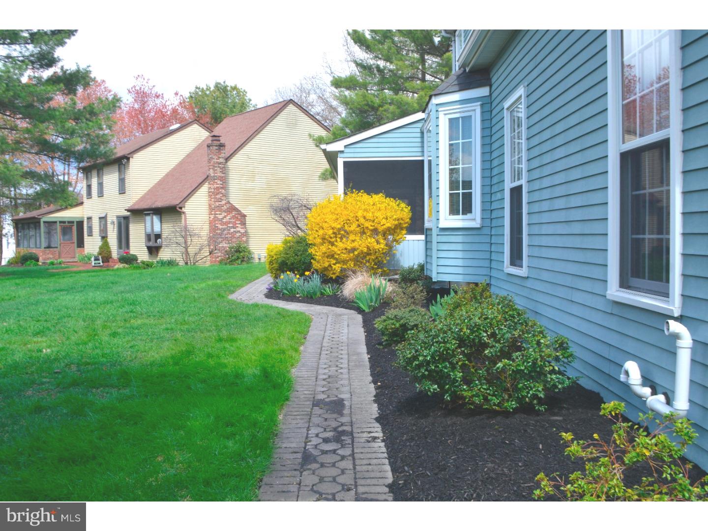 115 Redstone Ridge Woodbury, NJ 08096 - Photo 3 of 20 Exterior Side