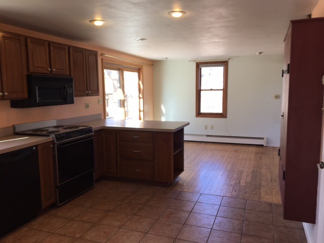 3 Chapman Road Stratham, NH 03885 - Photo 8 of 20